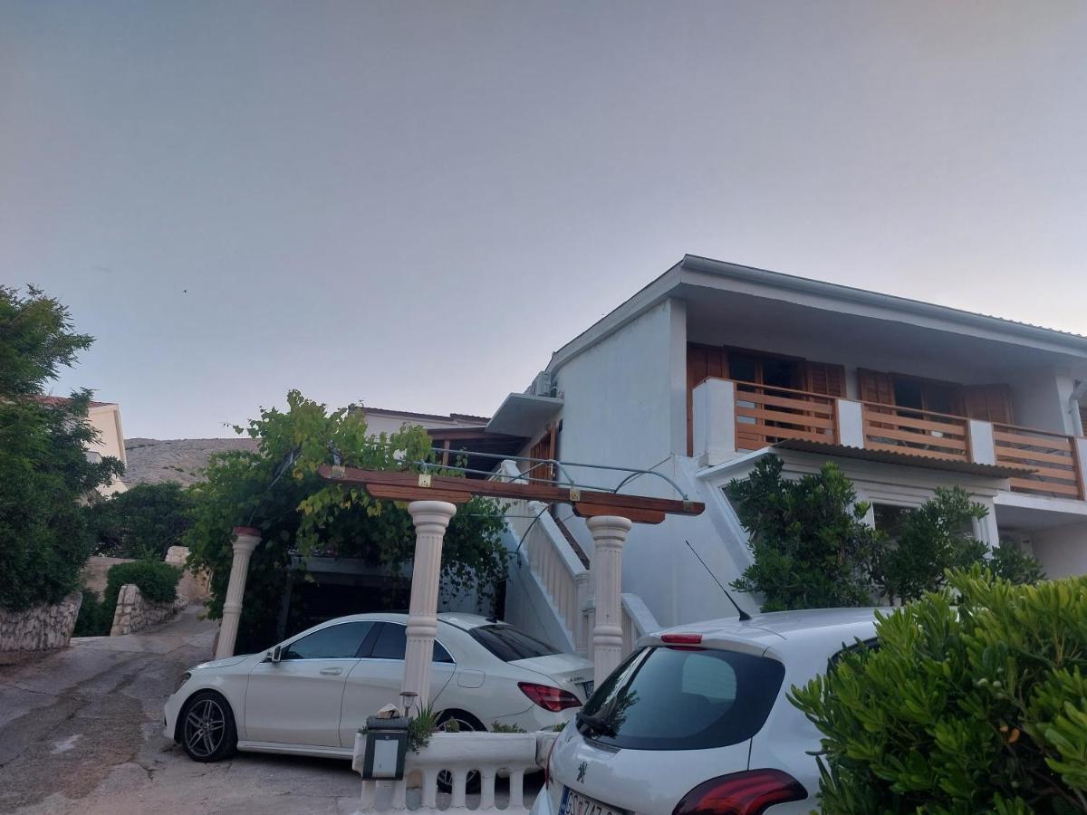 Studio Apartment Iva - 50 M From The Sea-Balcony Pag Town Exterior foto